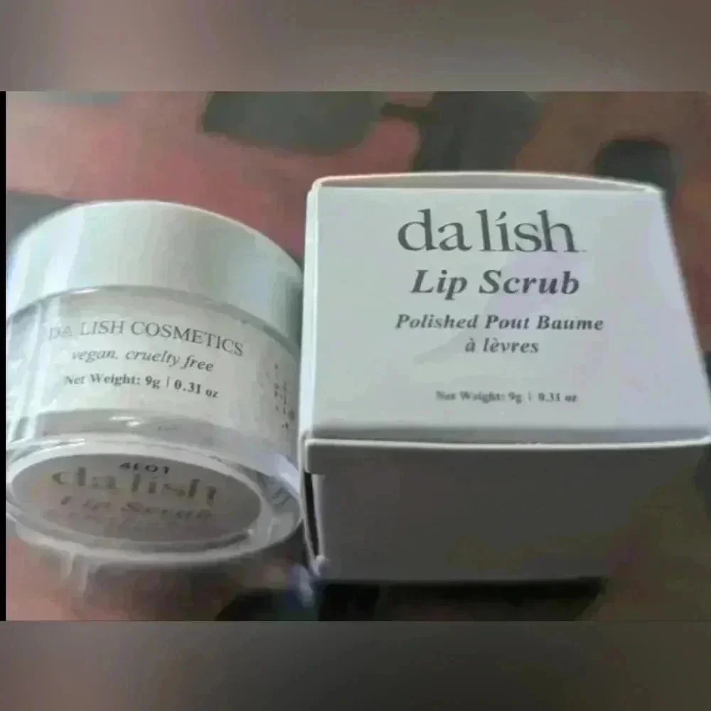 NIB Da Lish Lip Scrub